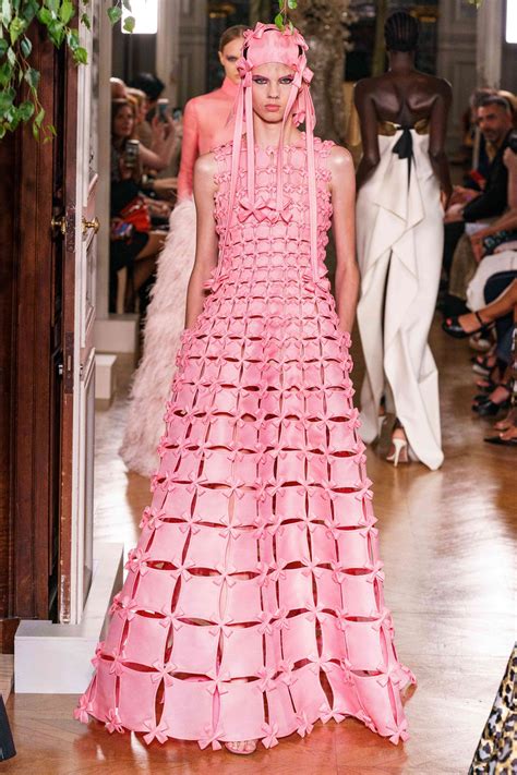 Valentino Haute Couture .